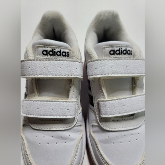 Adidas Unisex-Child Hoops Sneaker - Picture 5 of 12